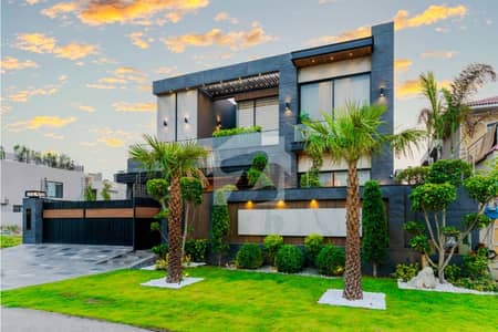 1 KANAL ULTRA MODERN SUPER LUXURY BUNGALOW FOR SALE ON TOP LACTION