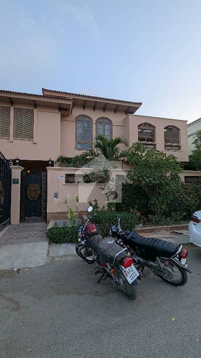 ڈی ایچ اے فیز 5 ڈی ایچ اے ڈیفینس,کراچی میں 6 کمروں کا 1 کنال مکان 5.7 لاکھ میں کرایہ پر دستیاب ہے۔ ڈی ایچ اے فیز 5 ڈی ایچ اے ڈیفینس,کراچی میں 6 کمروں کا 1 کنال مکان 5.7 لاکھ میں کرایہ پر دستیاب ہے۔