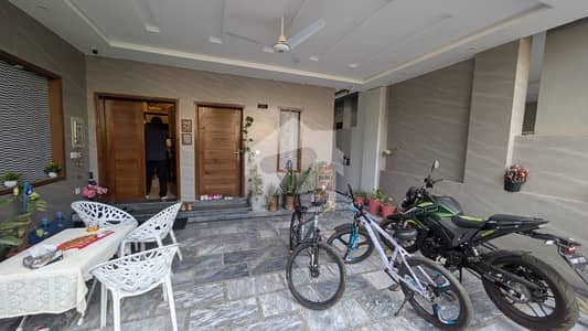 بحریہ انکلیو - سیکٹر جے بحریہ انکلیو,بحریہ ٹاؤن,اسلام آباد میں 5 کمروں کا 10 مرلہ مکان 5.25 کروڑ میں برائے فروخت۔ بحریہ انکلیو - سیکٹر جے بحریہ انکلیو,بحریہ ٹاؤن,اسلام آباد میں 5 کمروں کا 10 مرلہ مکان 5.25 کروڑ میں برائے فروخت۔