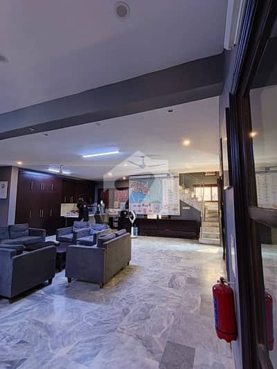 Beautifully Constructed House Is Available For Sale In Clifton - Block 7