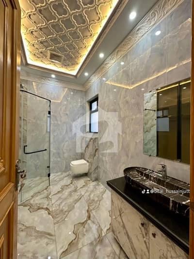 1 kanal brand new house for Rent 1 kanal brand new house for Rent
