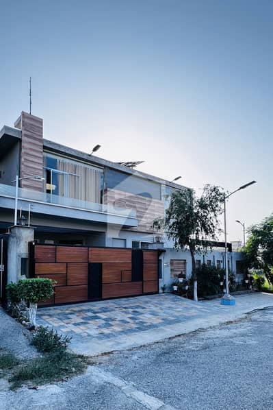 Kanal Luxury House 1 Kanal Construction For Sale Islamabad