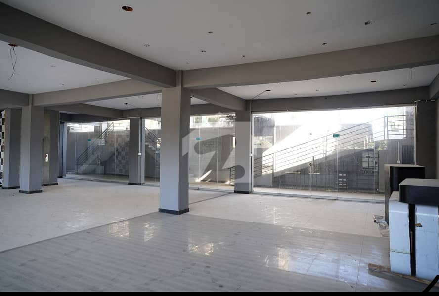 LOWER GROUND COMMERCIAL AVAILABLE FOR RENT LOWER GROUND COMMERCIAL AVAILABLE FOR RENT