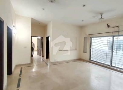 1 Kanal Upper Portion For rent In DHA Phase 4 - Block DD Lahore In Only Rs. 120000