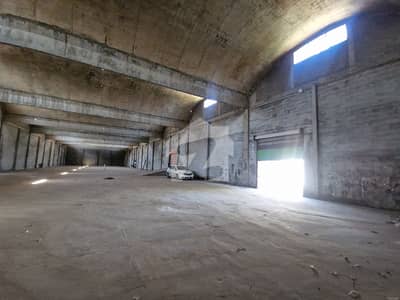 42000 Sqft Warehouse For Rent In Humak. Ideally For Distributors, Logistics, National And Multinational Companies.
