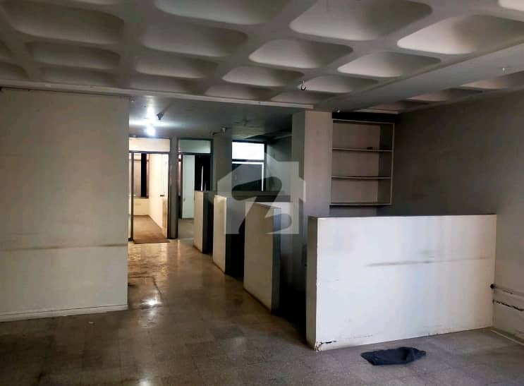 Office 1000 Square Feet For Rent In Gulberg Office 1000 Square Feet For Rent In Gulberg