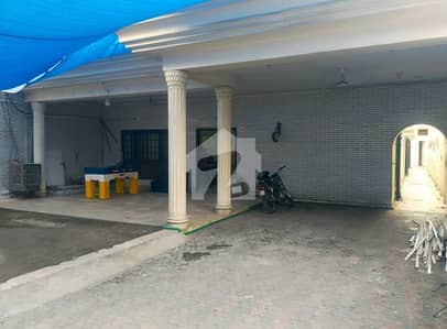 Highly-coveted 1 Kanal House Is Available In Gulberg For rent