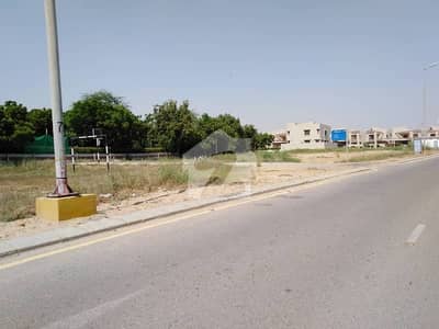 Golf Facing Plot 500 Sq Yards At Best Location For Sale