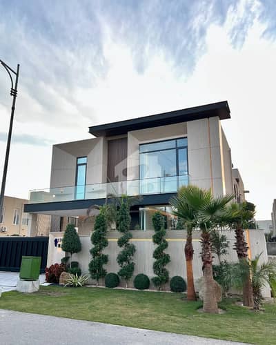 Bahria Town Phase 7 Luxury Upper Portion For Rent