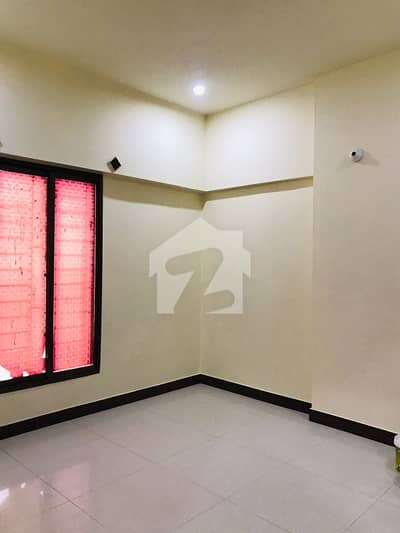 3BED DD CORNER APARTMENT ON MAIN FOOD STREET