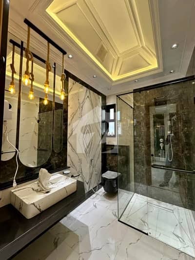 5 MARLA OWNER BUILD HOUSE WITH LUXURY LOOK AND FINISHING AVAILABLE FOR SALE AT PARK VIEW CITY LAHORE