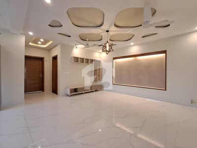 10 Marla Beautiful House Options Available For Rent In Bahria Town Phase 8