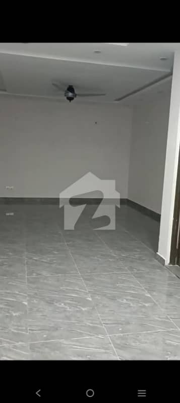 3 MARLA COMMERCIAL SHOP AVAILABLE FOR RENT