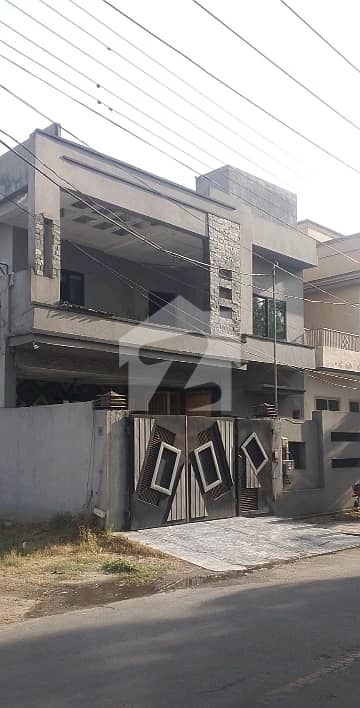 Ready To Buy A On Excellent Location House 10 Marla In Wapda Town - Block B2