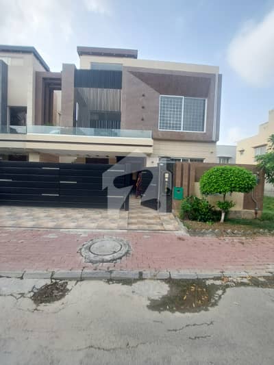 10 Marla Bran New House for Sale in Iqbal Block, Bahria Town, Lahore