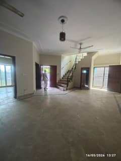 Portion For Rent In Faisal Town For Silent Office