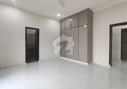 Investors Should sale This House Located Ideally In Bahria Town
