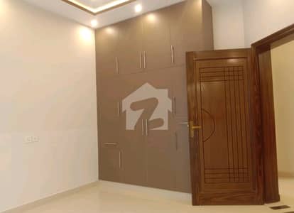 Well-constructed House Available For sale In Bahria Town - Sector D
