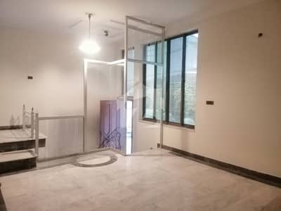 3 bed upper portion