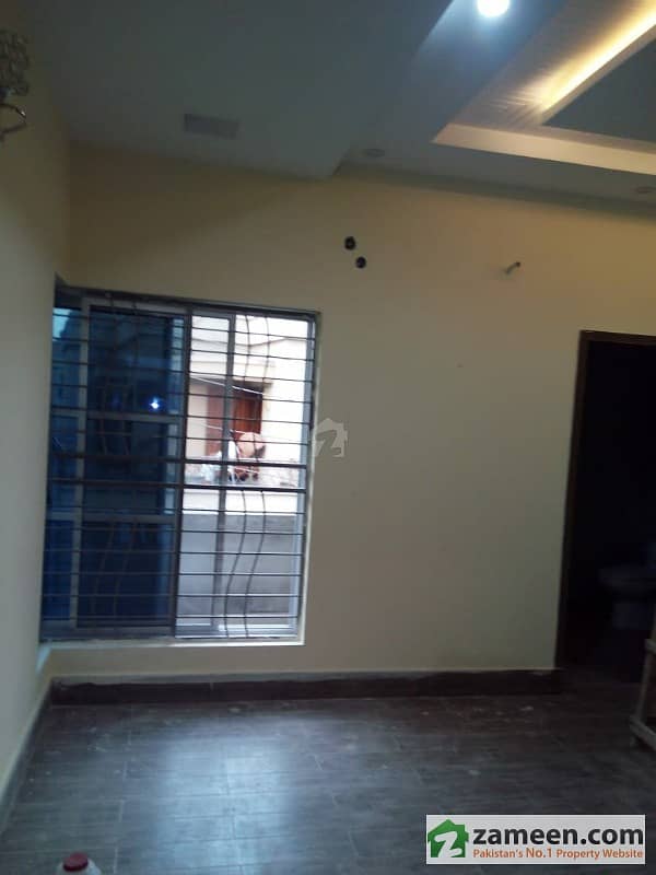 House Is Available For Sale Ghazi Road Ghazi Road, Cantt, Lahore