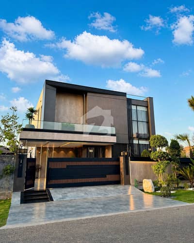 Top of Line Brand New 5 Marla Luxury House For Sale In DHA 9 Town Top Location Near To Park