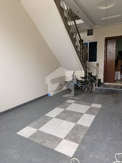 6 Marla 2.5 Storey House For Sale All Facilities Available Water Gas Available