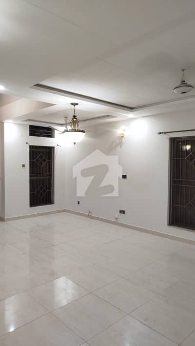 ڈی ایچ اے فیز 2 - سیکٹر ایف ڈی ایچ اے ڈیفینس فیز 2,ڈی ایچ اے ڈیفینس,اسلام آباد میں 6 کمروں کا 10 مرلہ مکان 1.75 لاکھ میں کرایہ پر دستیاب ہے۔ ڈی ایچ اے فیز 2 - سیکٹر ایف ڈی ایچ اے ڈیفینس فیز 2,ڈی ایچ اے ڈیفینس,اسلام آباد میں 6 کمروں کا 10 مرلہ مکان 1.75 لاکھ میں کرایہ پر دستیاب ہے۔
