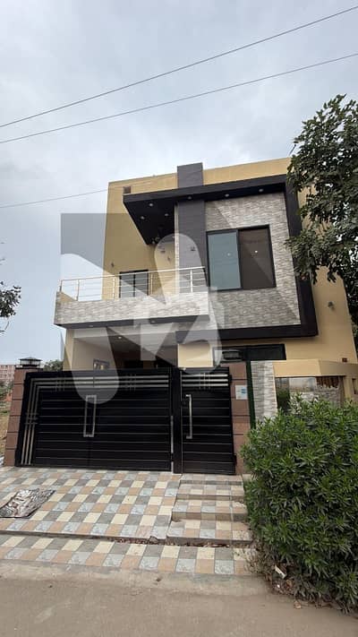 BRAND NEW CORNER 5 MARLA HOUSE