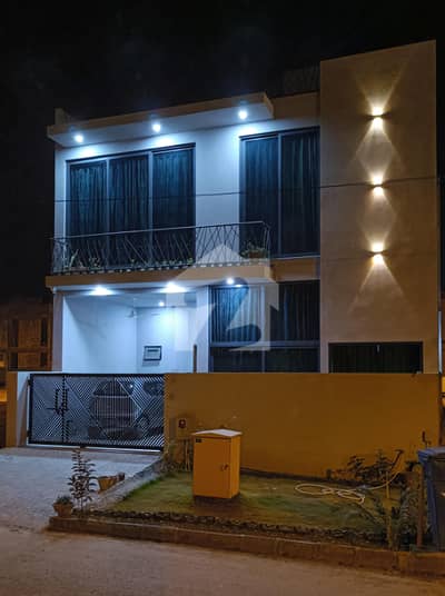 Owner's Built Designer House / Direct Owner For Sale
