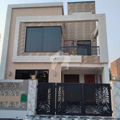 I SELL 5 MARLA BRAND NEW HOUSE IN BAHRIA ORCHARD LAHORE. PHASE 2 G-BLOCK