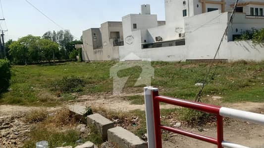 ویلینشیاء ہاؤسنگ سوسائٹی لاہور میں 10 مرلہ رہائشی پلاٹ 2.5 کروڑ میں برائے فروخت۔
