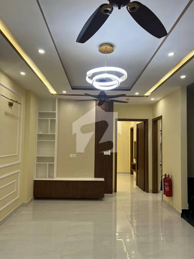 5 MARLA HOUSE FOR RENT