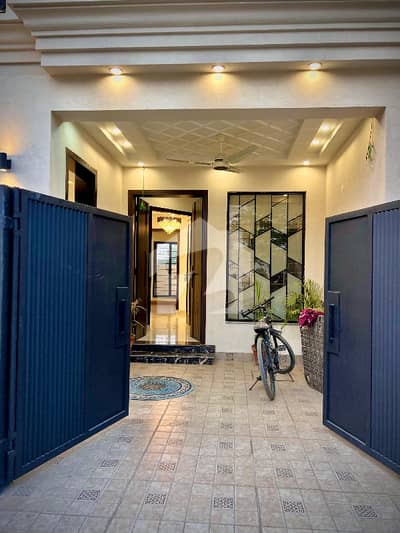 5 MARLA ULTRA MODERN HOUSE FOR SALE NASHEMAN IQBAL PHASE 2