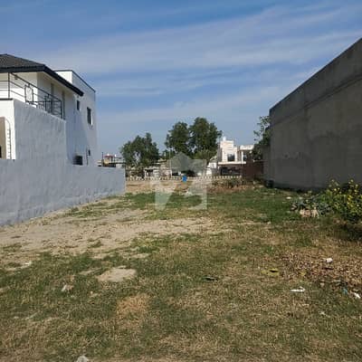 خیابانِ امین ۔ بلاک ایل خیابانِ امین,لاہور میں 10 مرلہ رہائشی پلاٹ 1.15 کروڑ میں برائے فروخت۔