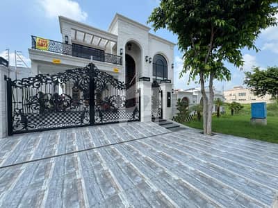 Modern Design 1 Kanal 5 Bed House Available For Sale In DHA Phase 7 Lahore