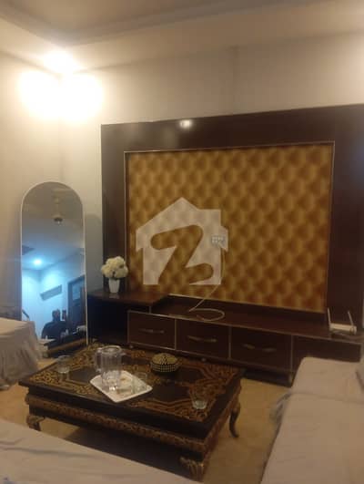 جوہر ٹاؤن فیز 1 جوہر ٹاؤن,لاہور میں 3 کمروں کا 3 مرلہ مکان 1.55 کروڑ میں برائے فروخت۔