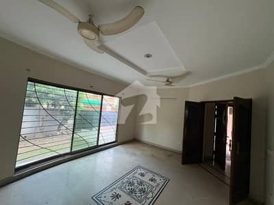 1 Kanal Luxury House For Rent DHA Phase 1