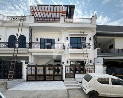 1800 Square Feet House In B-17 Of Islamabad Is Available For Sale