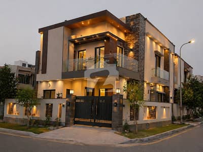 Corner 10 Marla Upper Portion | Separate Garage & Entrance | Sector F | Bahria Town