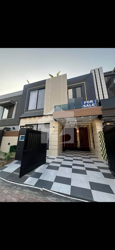 5 Marla Luxury House For Sale In Park View City, Lahore
