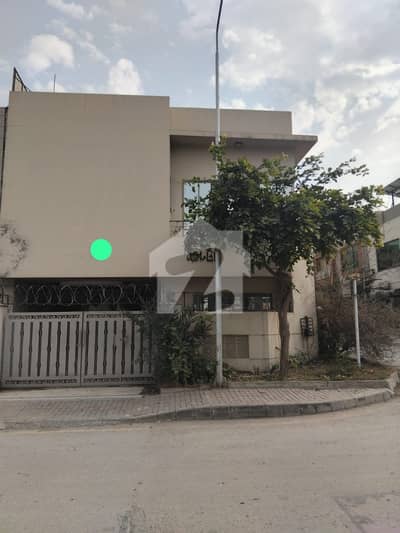 Umer Block 7 Marla Boulevard Corner House For Sale 50 Wide Road Proper Double Unit Front Open Life Time