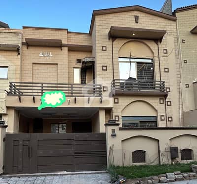 Abubaker Block 7 Marla Only 2 Month Used House For Sale Gass Install Proper Double Unit Invester Prices
