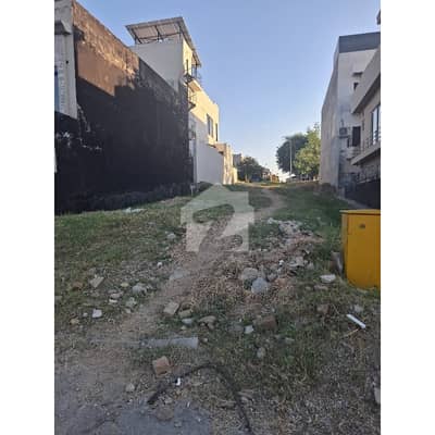 10 Marla Builder Plot For Sale Street Corner With Extra Land Sun Face Solid Land Heighted Location Direct Owner Deal