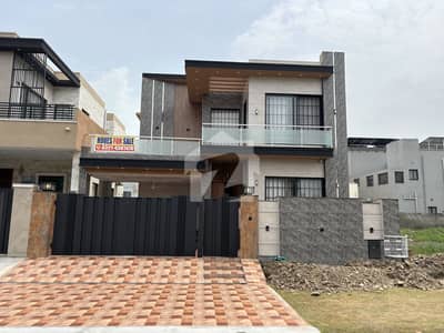 10 MARLA 5 BEDROOM HOUSE IN DHA PHASE 11 RAHBAR SECTOR 1 BLOCK EIS AVAILABLE FOR SALE
