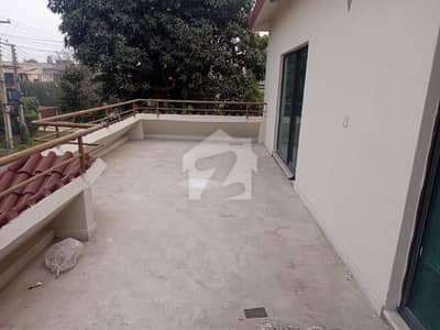 ڈی ایچ اے فیز 2 - بلاک ایس فیز 2,ڈیفنس (ڈی ایچ اے),لاہور میں 3 کمروں کا 16 مرلہ مکان 2.1 لاکھ میں کرایہ پر دستیاب ہے۔ ڈی ایچ اے فیز 2 - بلاک ایس فیز 2,ڈیفنس (ڈی ایچ اے),لاہور میں 3 کمروں کا 16 مرلہ مکان 2.1 لاکھ میں کرایہ پر دستیاب ہے۔
