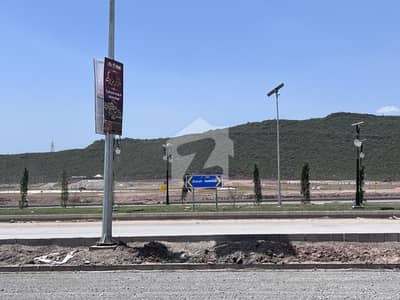 10 Marla Plot For Sale