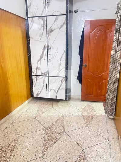 نارتھ ناظم آباد کراچی میں 3 کمروں کا 8 مرلہ فلیٹ 1.45 کروڑ میں برائے فروخت۔ نارتھ ناظم آباد کراچی میں 3 کمروں کا 8 مرلہ فلیٹ 1.45 کروڑ میں برائے فروخت۔