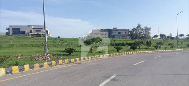 Level Plot Double Road Q Near Mosque