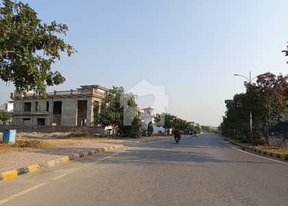 7 Marla Corner Developed Possession Residential Plot For Sale 7 Marla Corner Developed Possession Residential Plot For Sale