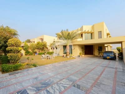 2 Kanal House With Basement - Prime Location - EME Society - Full House For Sale